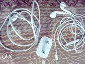 IPhone 6s original charger and head phone.. only