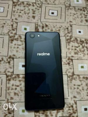 Oppo realme 3or32gb 2 month old, bill in photo