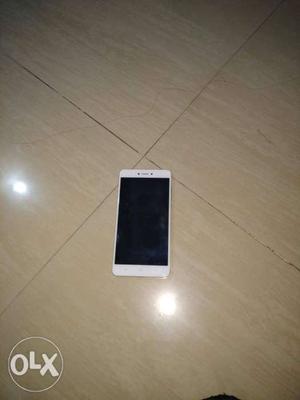 Redmi note 4 gold(64gb)4gb ram.in working condition
