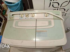 Samsung 7kg Semi Automatic washing machine