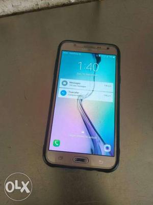 Samsung j7 good condition and good working no