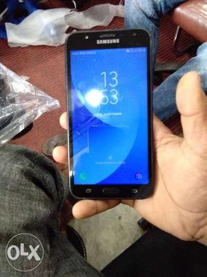 Samsung j7 next only mobile .4