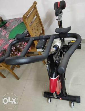Spin Bike by Viva fitness.brand new. 8 months