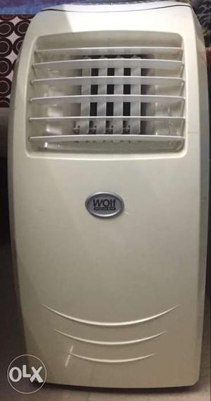 Wolf Power Portable AC with remote control-Call 