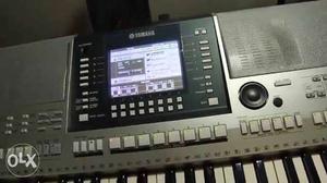 Yamaha psr s710 musical keyboard good condition