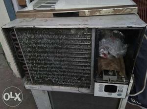 1 ton Samsung window AC sell