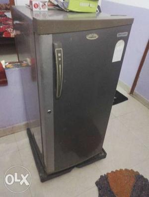 180 ltr fridge for sell urjent transfer ho gya h