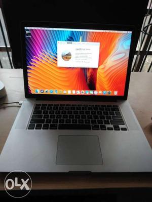 Apple Macbook Pro Contact O4 15 inch