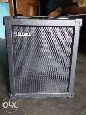 Black And Gray Guitar Amplifier