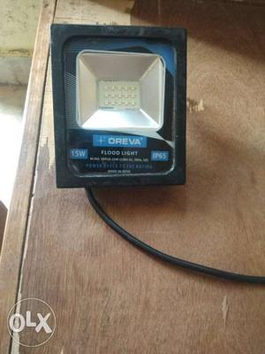 Hardly used LED focus light with hanger 15 W