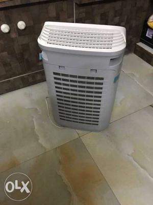 Sharp air purifier new not used single day Price negotiable
