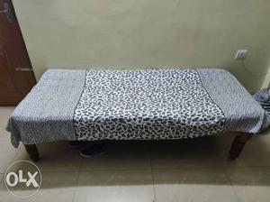 Single Cot. Without matress. Price is negotiable