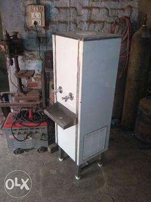 Water cooler manufacturers
