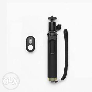 Xiaomi yi monopod with remote. Unused and brand