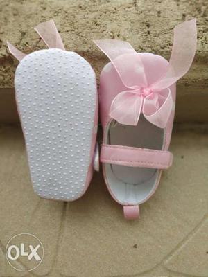 6-9 month old Brand new baby shoes (2 Pair shoes)