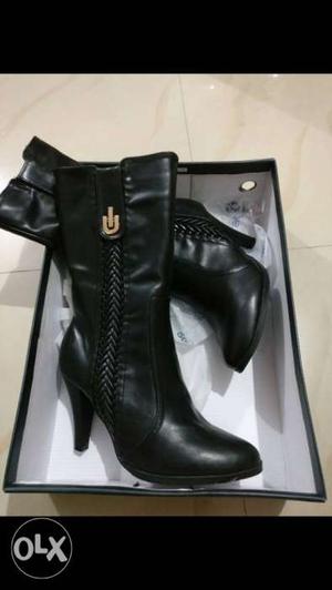 Allensolly Pair Of Black Leather Heeled Boots
