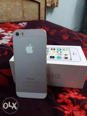 Apple iPhone 5s all kit available very good