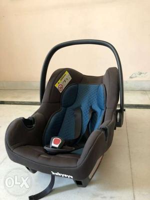 Baby's Black And Blue Car Seat Carrier