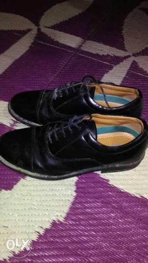 Bata shoes size 6 black in color