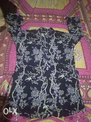 Black And Gray Floral Scoop-neck Dress