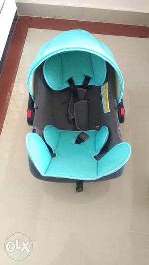 Car seater for babies. Not even once used.