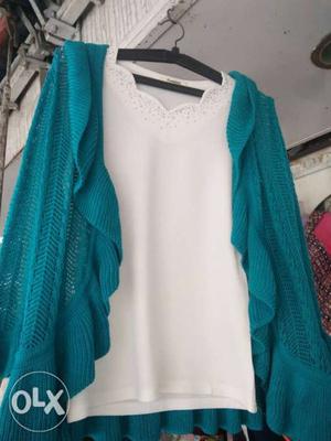 Export surplus white top and c green autar only