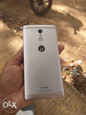 Gionee S6s it's a good condition with original