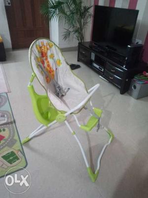 High chair in good condition from Mom n me