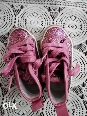 Imported baby shoes. Almost New.Suitable for 2 to