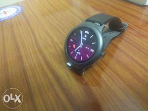 Lg watch sport new and good conditioned watch