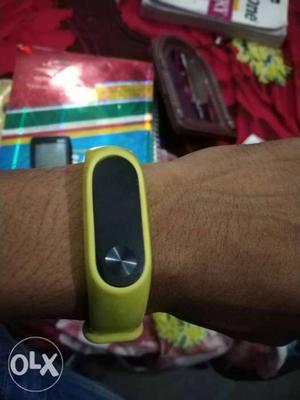 Mi band 2 - 7 months old with 1 extra strap in