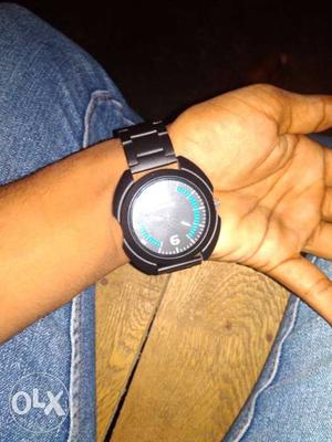 New watch very good condition