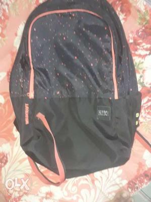 Not use this bag wildcraft full new