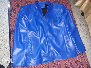 One time used jacket with chaines colour in Blue