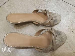 Party wear sandals. nice condition.