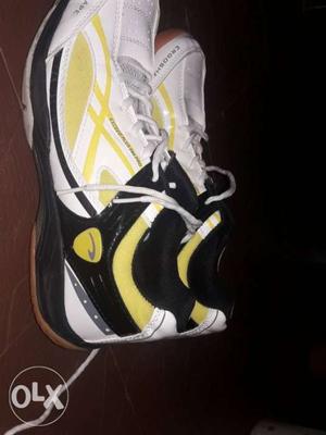 Pro ase badminton indoor shoes non marking (size