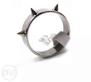 Silver colour grip ring