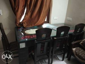 6 Sitter heavy Dinning Table with new condition