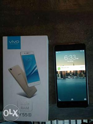I want to sell my vivo Y55S matte black phone 4