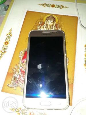 Mobile good condition 1 year mobile Urgent sale