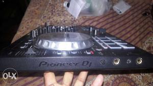 Pioneer ddj sb2 controller and bill and box
