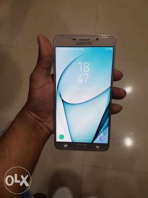 Samsung a9 pro without any scratch with box
