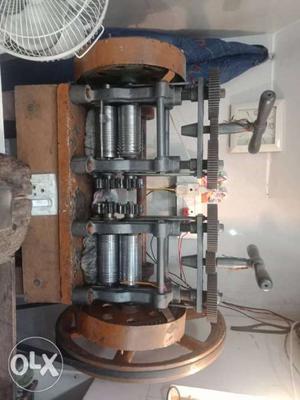 Tar patra machine for goldsmith