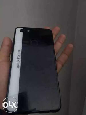 Vivo v7 5 months old Every accesorie is available