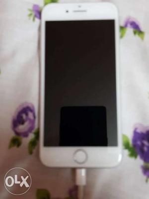 9 months old iphone 8 64 GB silver is in new like