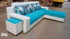 Attractive design L shape sofa.