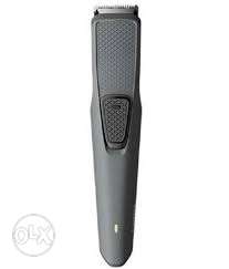 Black And Gray trimmer chargeable