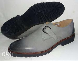 English Gray Monk Strap designer shoes, size 8