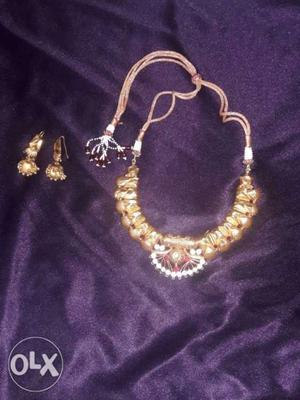 Entique Pure Gold Set With Earings Available. I