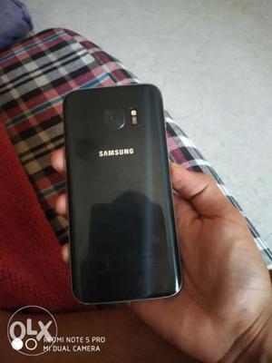 Galaxy s7 in superb condition, scratch free. 4